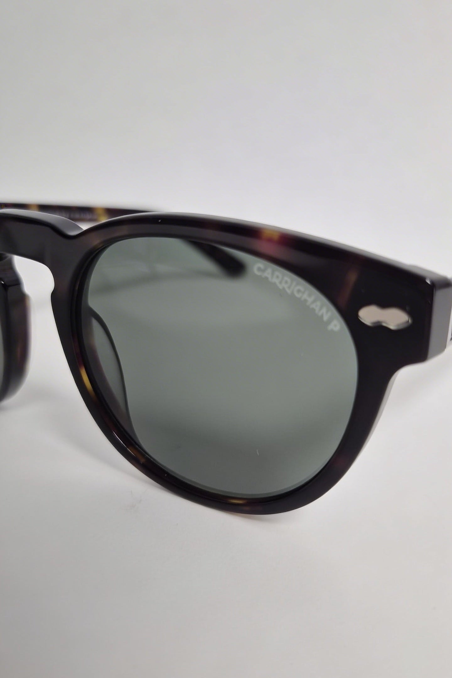 DROP 002 / BE THE LIGHT