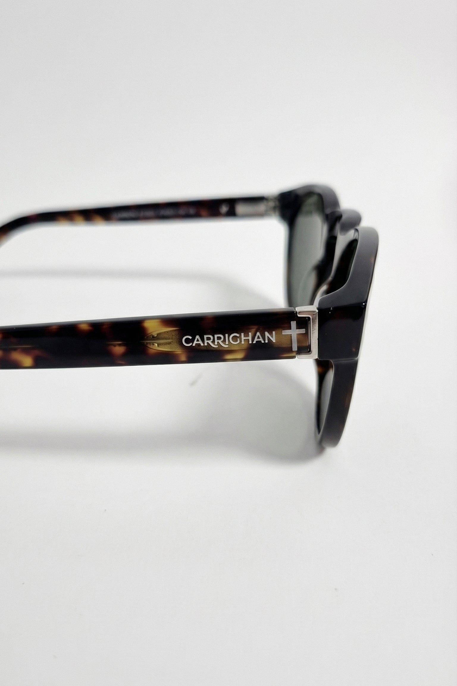 DROP 002 / BE THE LIGHT